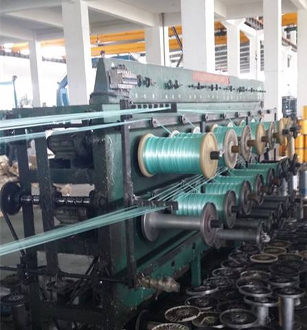 Mesin Press Hidrolik 35 Ton 70 Mpa Untuk Mengompresi Aksesoris Taman Bermain 12