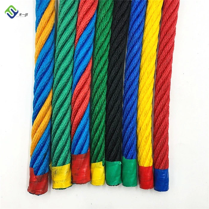 16mm Climbing Steel Core Rope 6 Strand Polyester Kombinasi Untuk Taman Bermain 0
