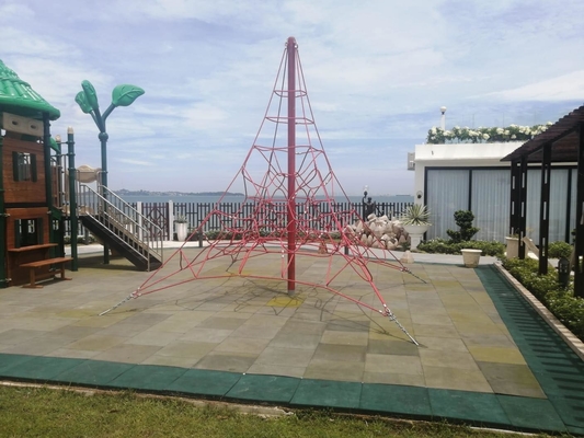 Outdoor Playground Climbing Net 4mx4m Pyramid Rope Tahan UV Untuk Anak-Anak