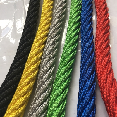 Anti UV Playground Climbing Nets 16mm Polyester Kombinasi Tali