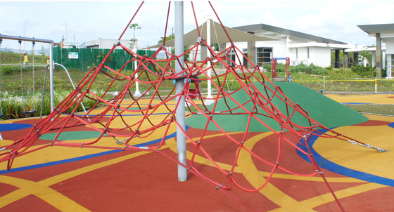 Segitiga Besar Playground Climbing Net Polyester Combination Rope Bersertifikat SGS